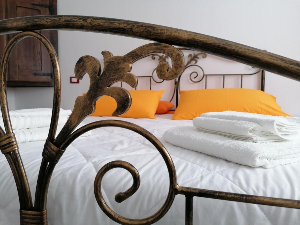 Deiana Bed & Breakfast Santu Lussurgiu Ngoại thất bức ảnh