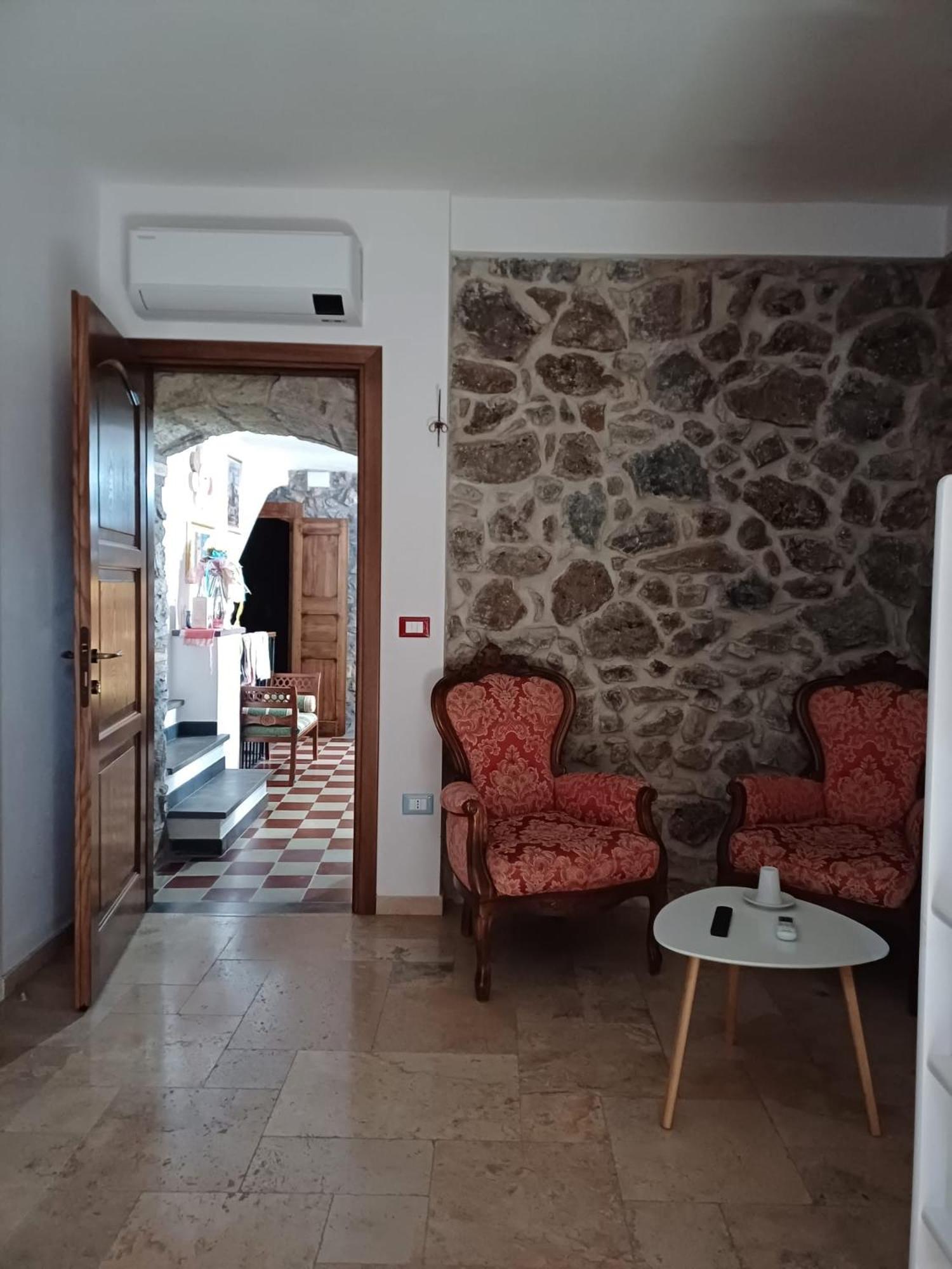 Deiana Bed & Breakfast Santu Lussurgiu Ngoại thất bức ảnh